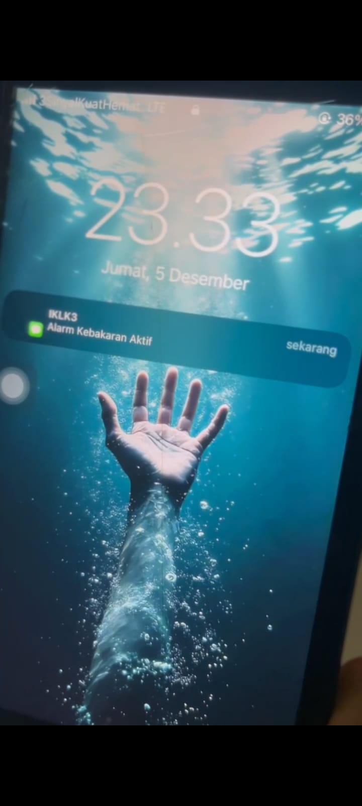 Notifikasi alarm kebakaran pada perangkat mobile